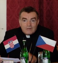 Kardinal Bozanić predstavio Crkvu u Hrvatskoj češkim biskupima